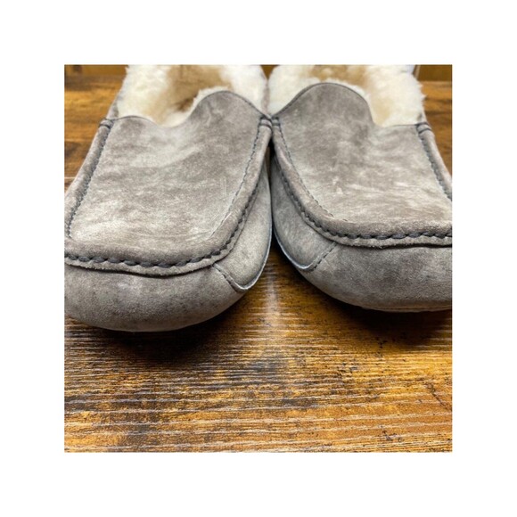 Ugg Men\'s Size 12 Taupe Suede Shearling Lined Slippers House Shoes Casual Comfy main image 5